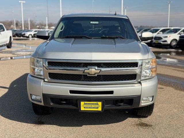 Used 2010 Chevrolet Silverado 1500 LTZ w/ Convenience Package image 2