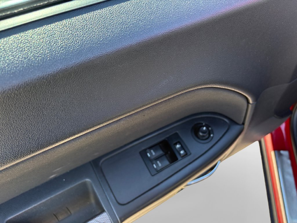 Used 2012 Dodge Challenger R/T RWD image 14