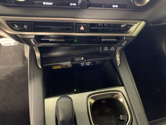 Used 2023 Lexus RX 500h F Sport image 12