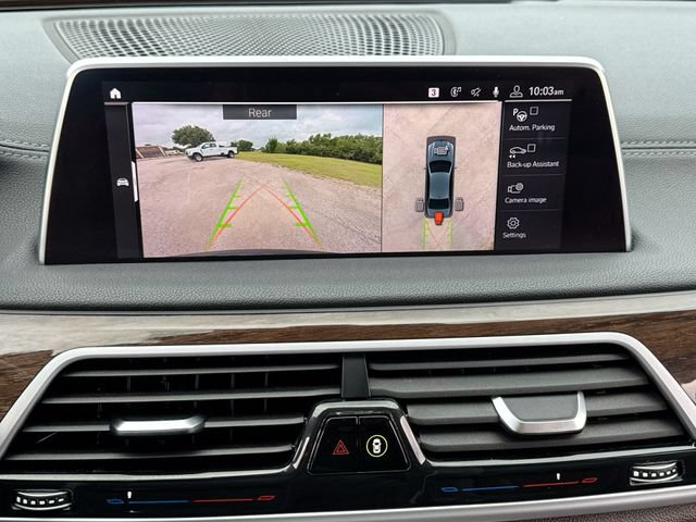 Used 2020 BMW 750i xDrive AWD/4WD image 17