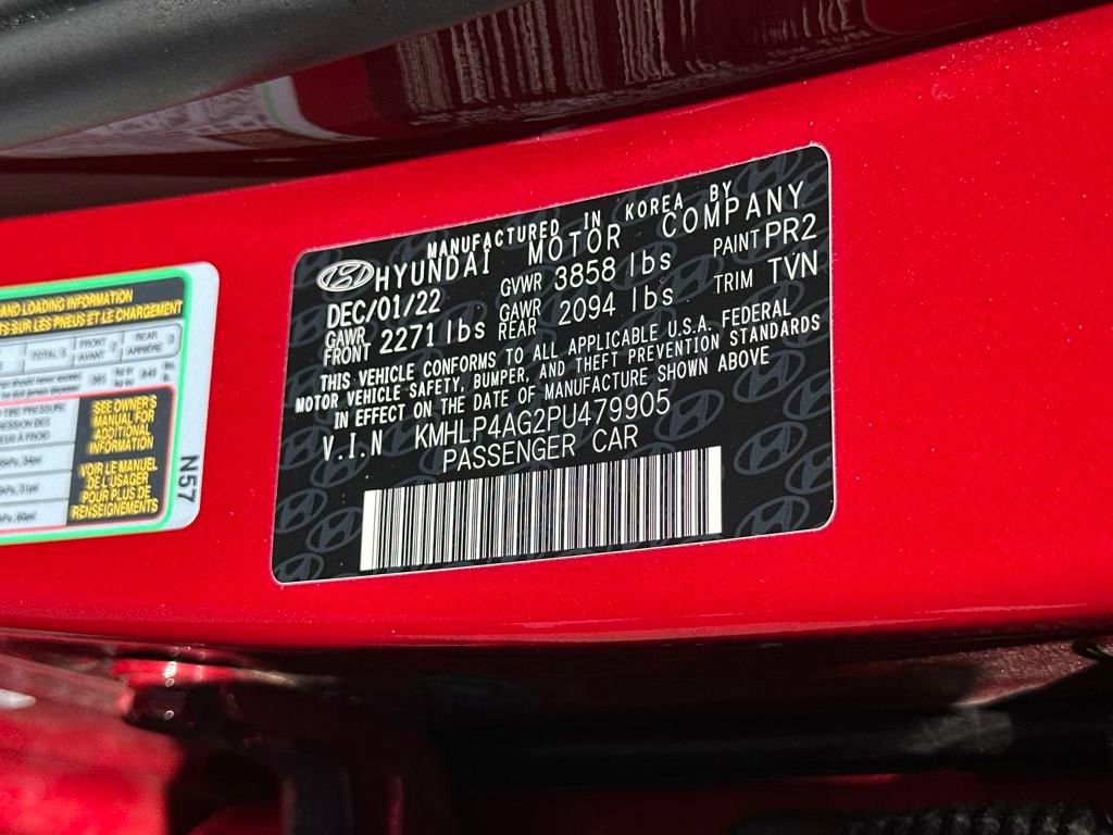 Used 2023 Hyundai Elantra Limited image 23