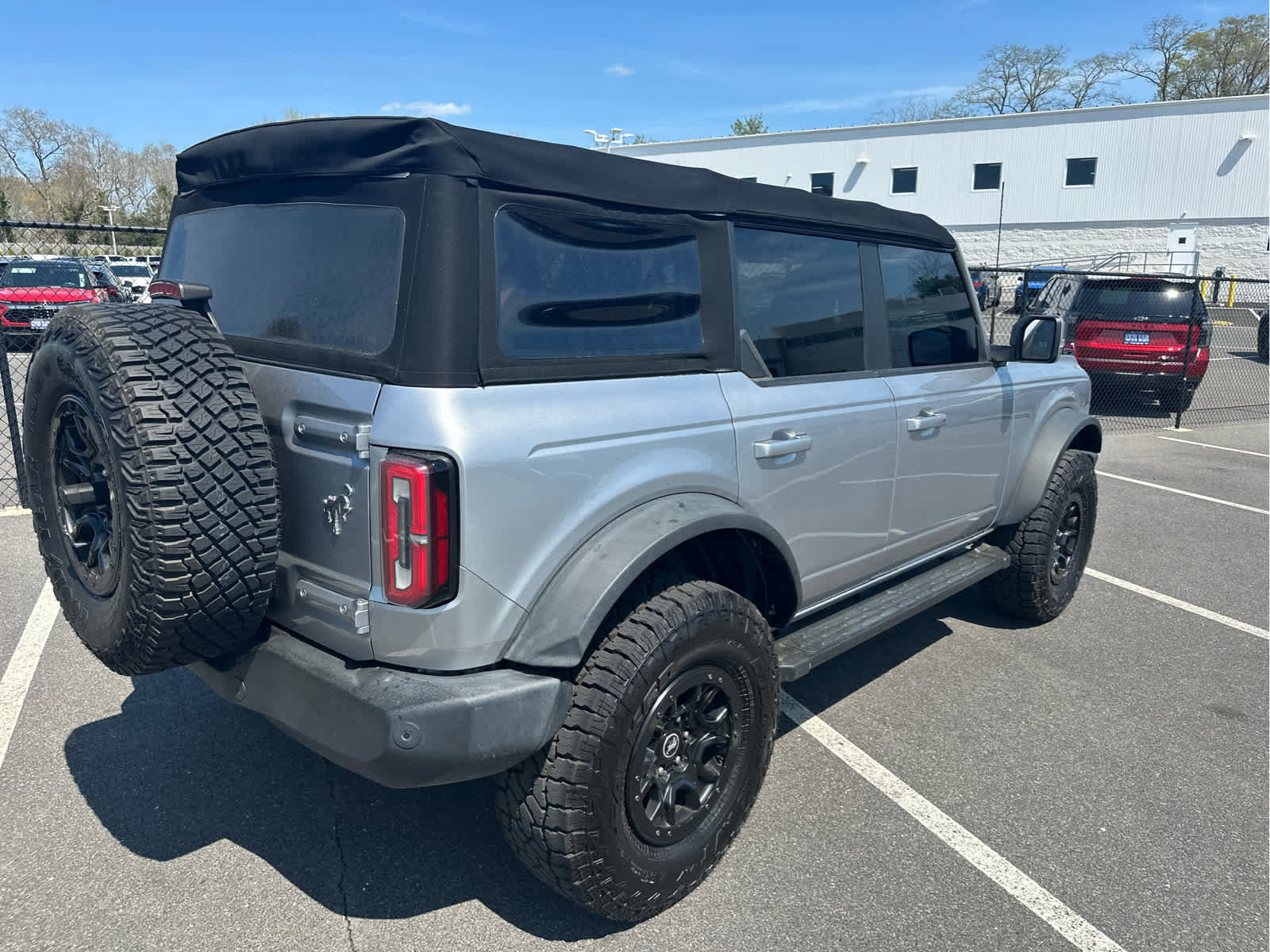 Used 2021 Ford Bronco Outer Banks w/ Sasquatch Package image 3