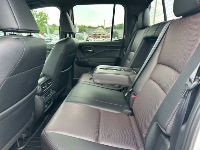 Used 2025 Honda Ridgeline Black Edition image 14