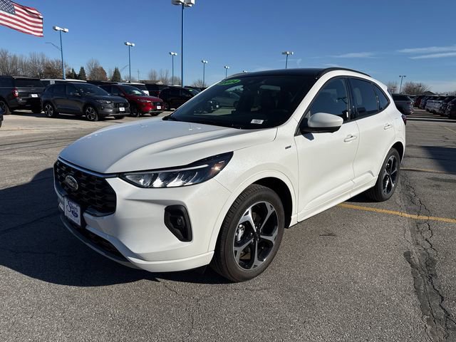 Used 2024 Ford Escape ST-Line Select w/ Tech Pack #2 image 9