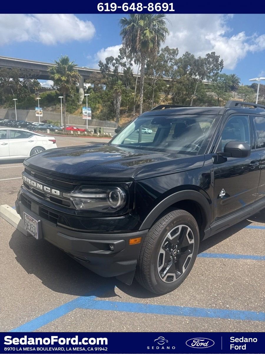Used 2024 Ford Bronco Sport Outer Banks w/ Tech Package image 1