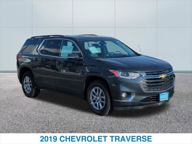 Used 2019 Chevrolet Traverse LT w/ LPO, Cargo Package FWD image 4