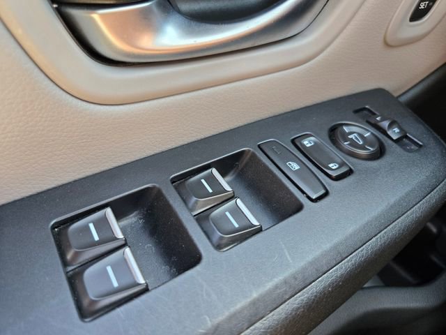 Used 2025 Honda Pilot Touring image 37