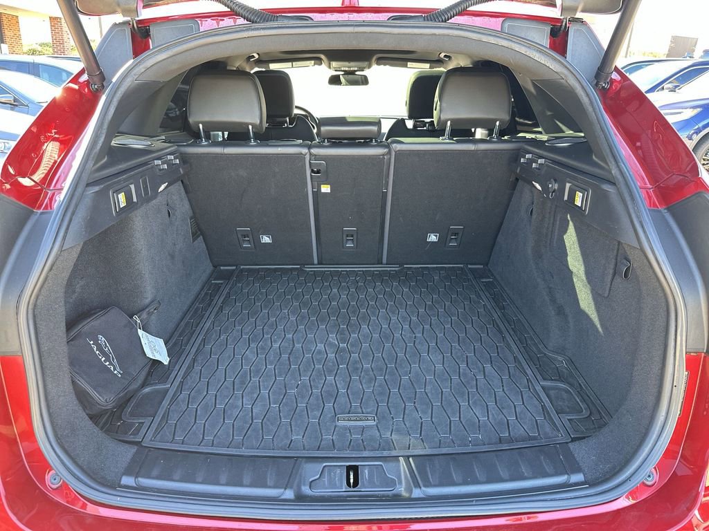 Used 2018 Jaguar F-PACE R-Sport image 24