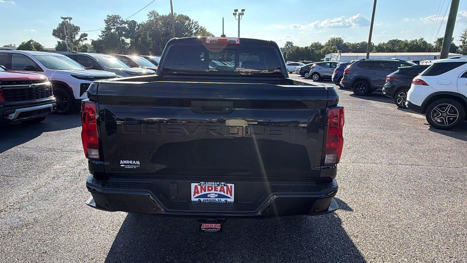 New 2026 Chevrolet Colorado W/T w/ WT Custom Package AWD/4WD image 9