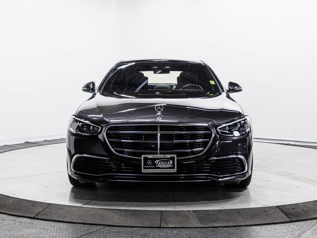 Used 2023 Mercedes-Benz S 580e 4MATIC Sedan image 2