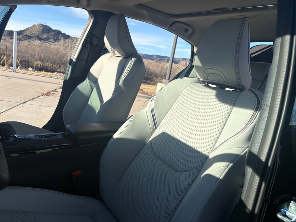 New 2026 Toyota Prius Limited image 9