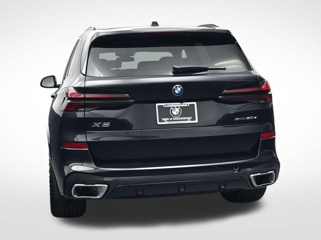 New 2026 BMW X5 xDrive50e w/ M Sport Package AWD/4WD image 6