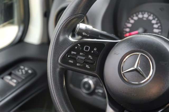 Used 2020 Mercedes-Benz Sprinter 2500 image 17