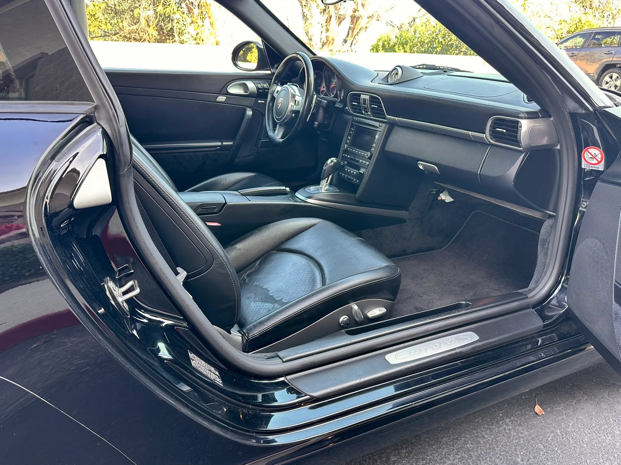 Used 2011 Porsche 911 Carrera S RWD image 6