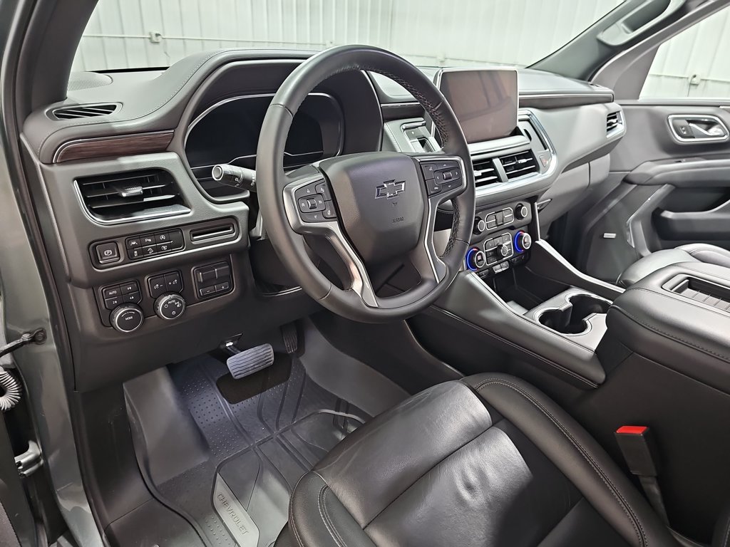 Used 2024 Chevrolet Tahoe Z71 w/ Luxury Package AWD/4WD image 18