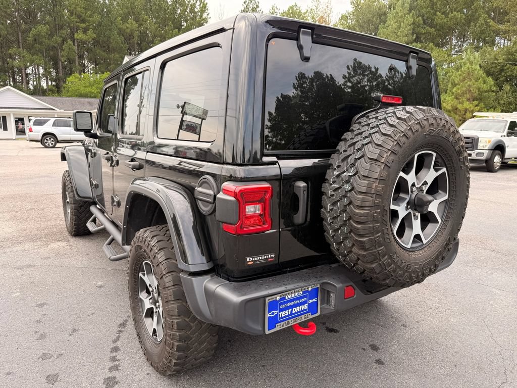 Used 2023 Jeep Wrangler Unlimited Rubicon w/ LED Lighting Group AWD/4WD image 3