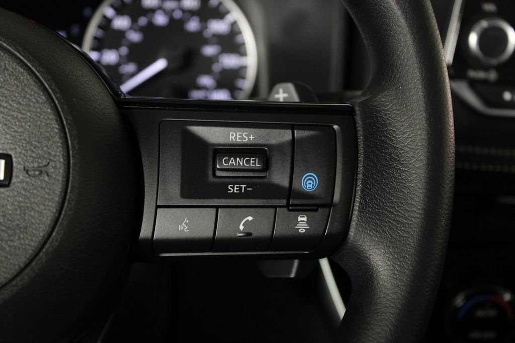Certified 2022 Nissan Rogue SV FWD image 27
