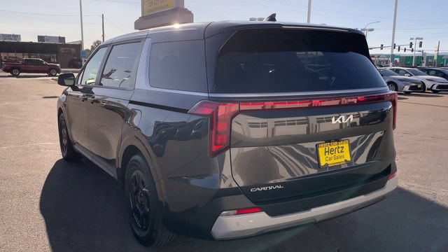 Used 2026 Kia Carnival FWD image 8