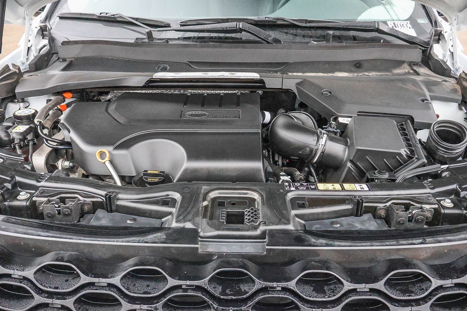 Used 2025 Land Rover Discovery Sport S image 37