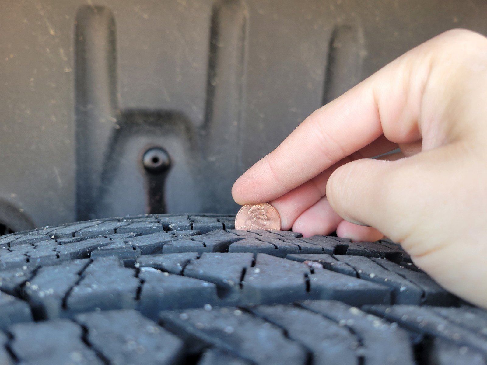 New 2023 Ford F150 Lightning Lariat w/ Equipment Group 511A High image 15