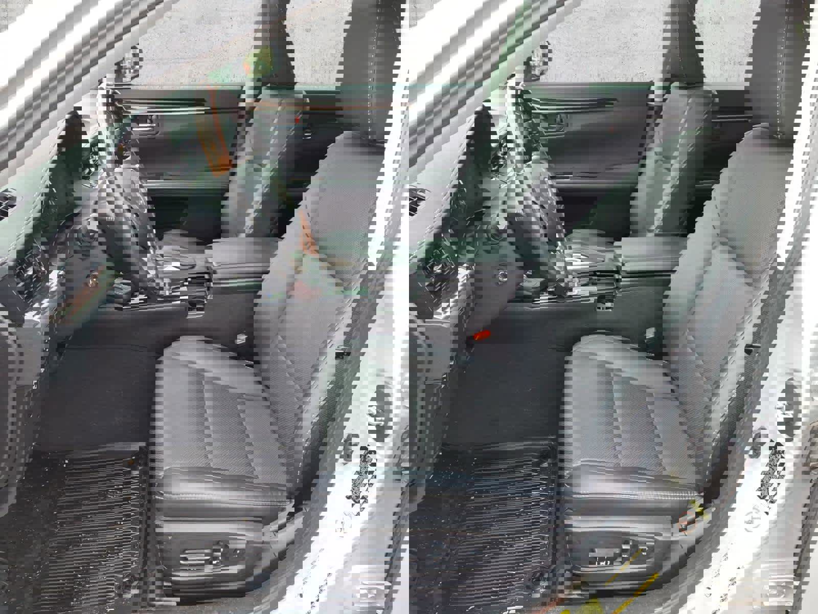 Used 2017 Lexus ES 350 w/ Navigation System Package image 4