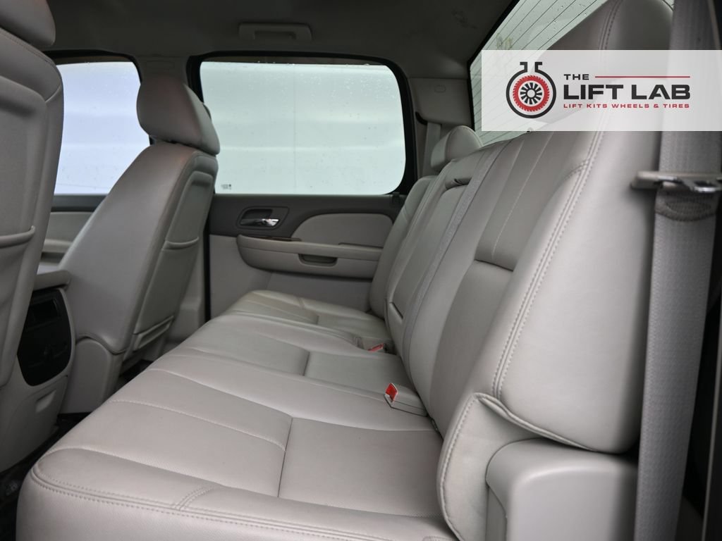 Used 2012 Chevrolet Silverado 2500 LTZ w/ Suspension Package, Off-Road AWD/4WD image 17