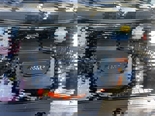 Used 2021 Chrysler Pacifica Limited w/ Uconnect Theater Family Group image 10