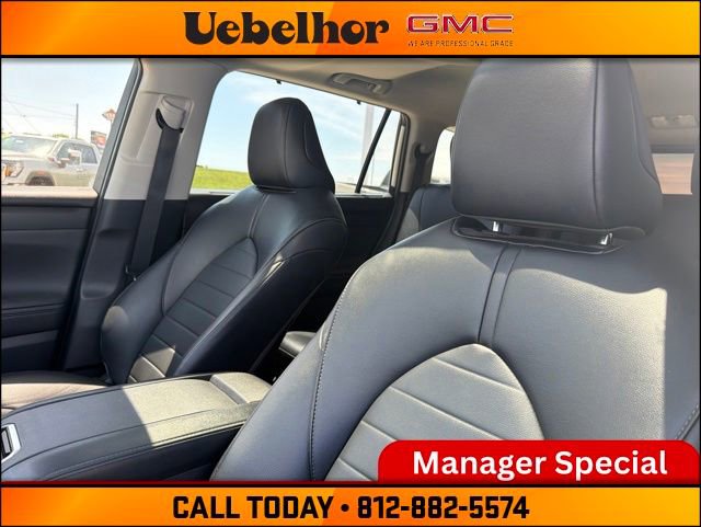 Used 2023 Toyota Highlander XLE FWD image 27