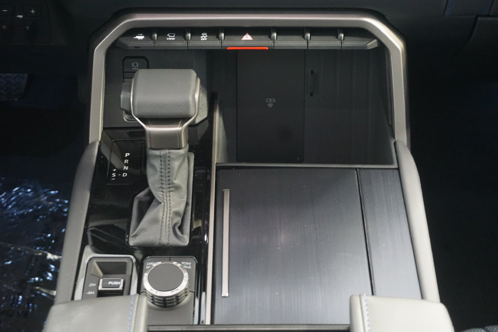 New 2026 Toyota Sequoia Platinum AWD/4WD image 35