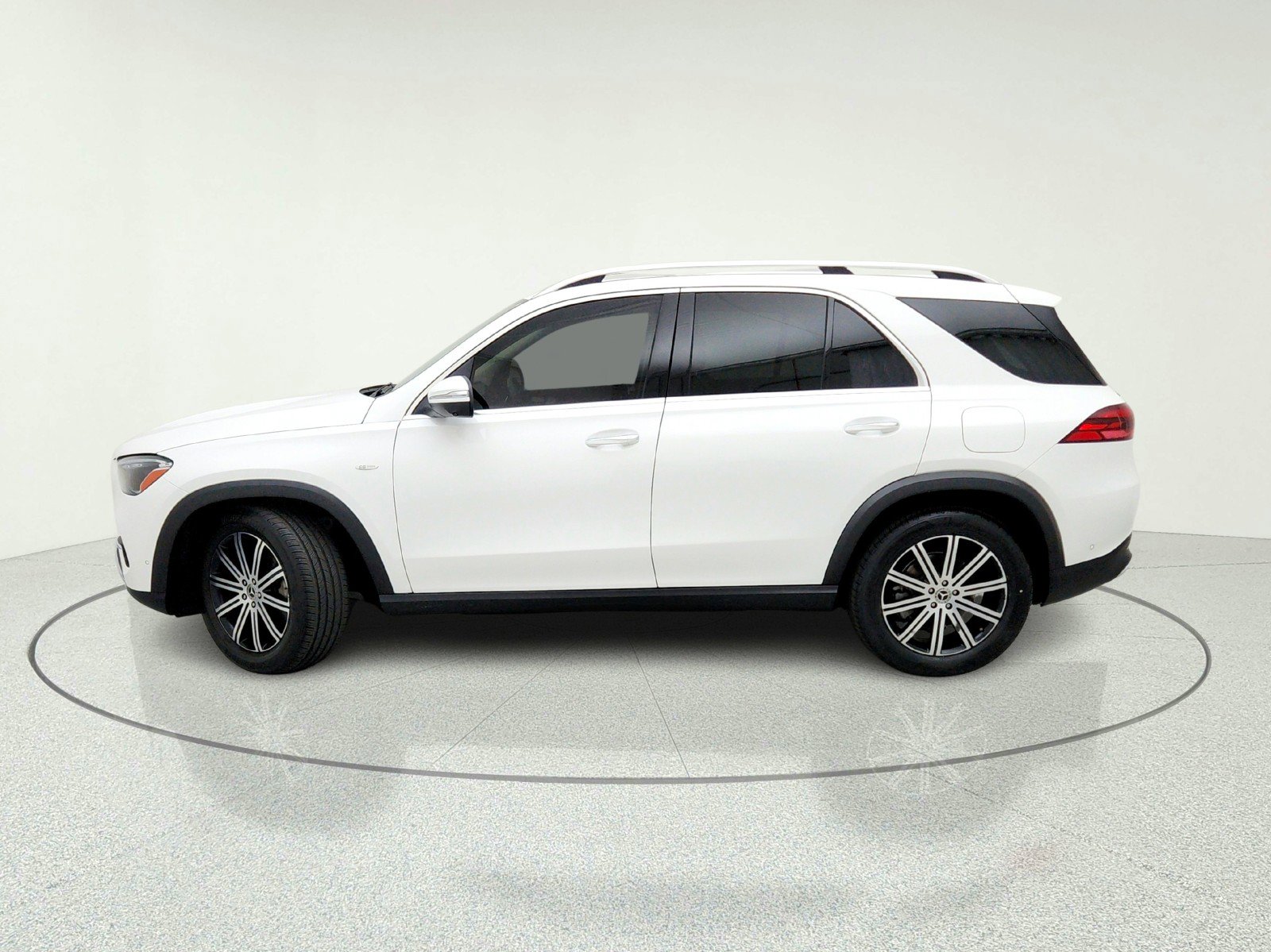Certified 2025 Mercedes-Benz GLE 450e 4MATIC image 14