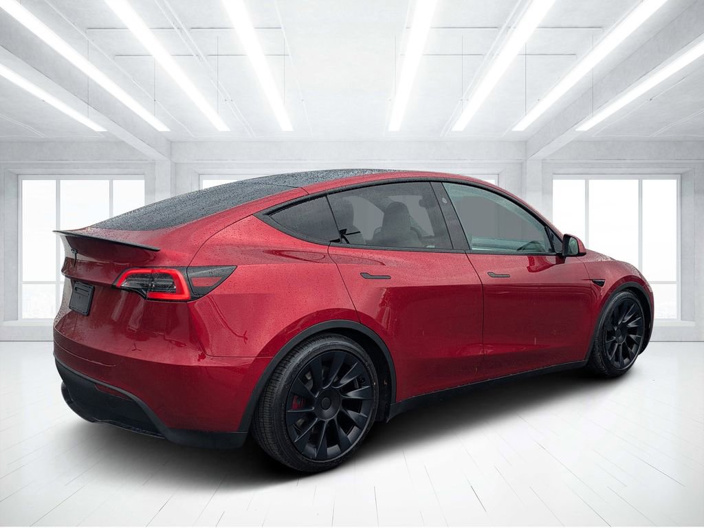 Used 2024 Tesla Model Y Long Range image 3