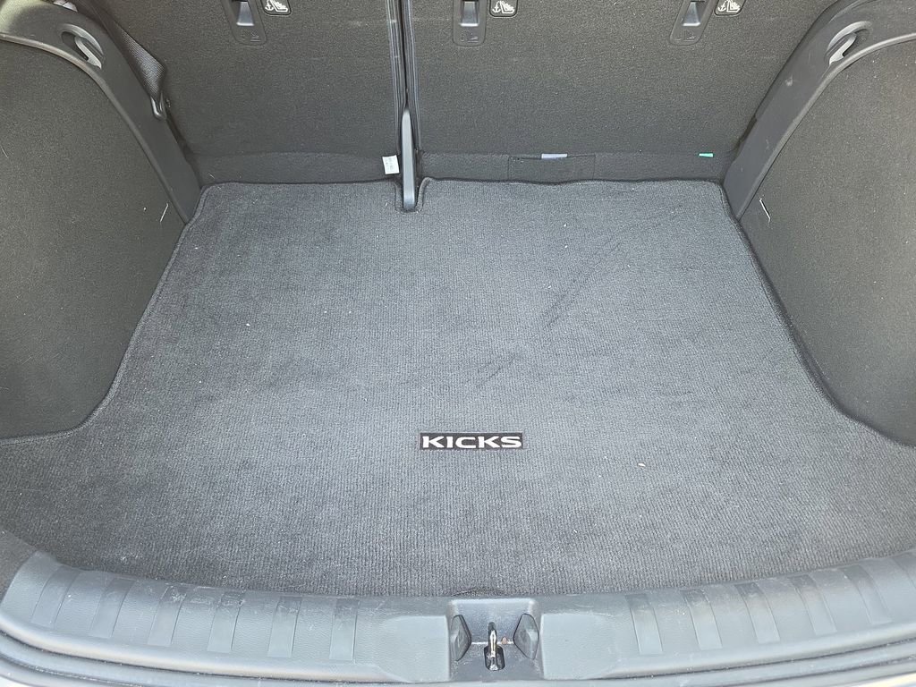 Certified 2023 Nissan Kicks SV FWD image 14