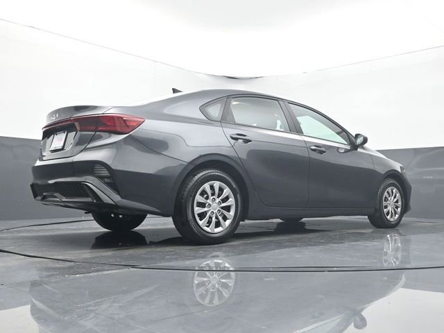 Used 2024 Kia Forte LX image 11