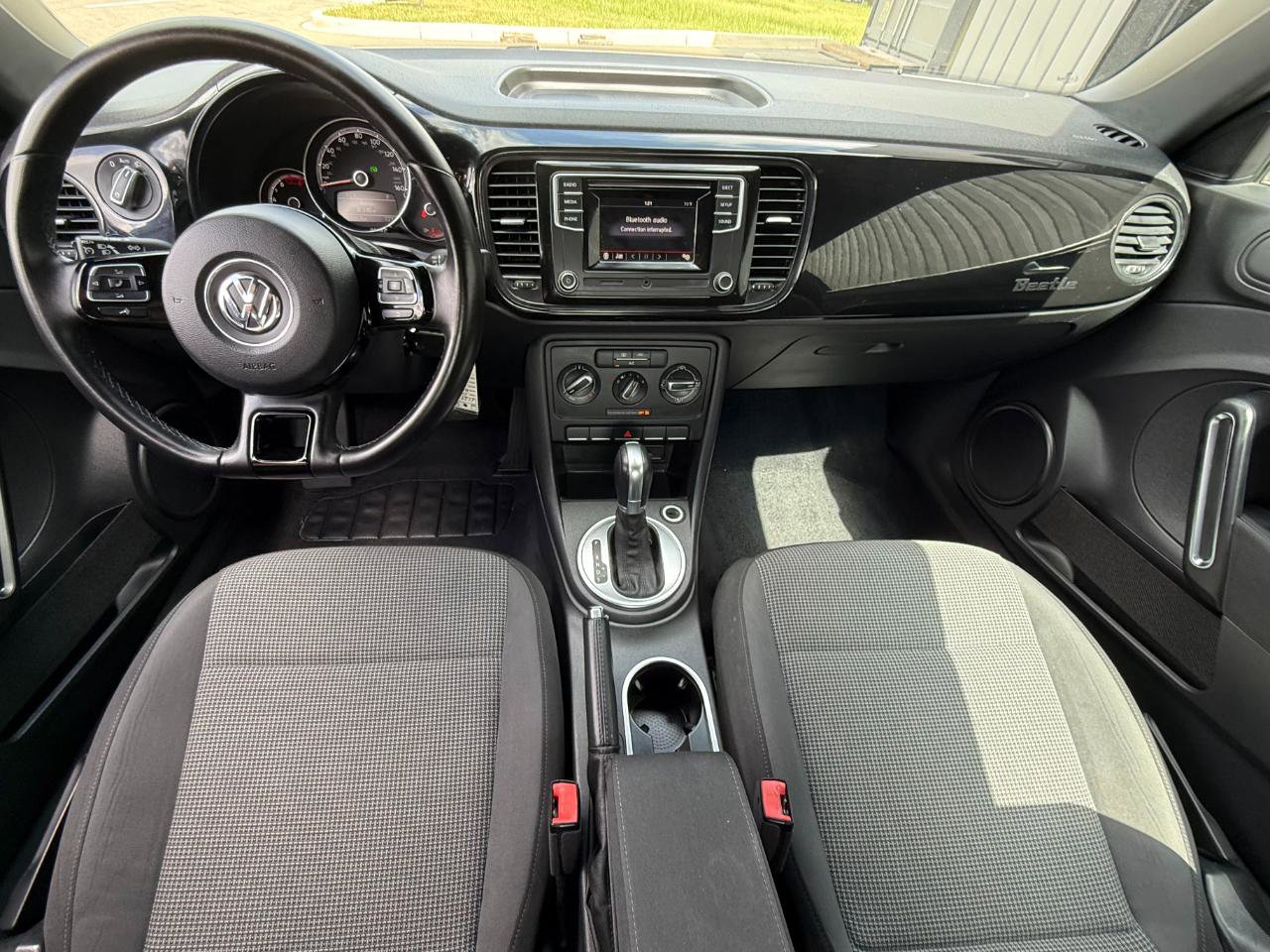 Used 2017 Volkswagen Beetle 1.8T S FWD image 9