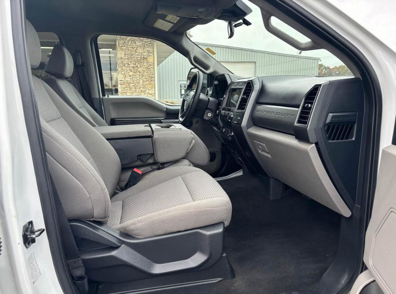 Used 2022 Ford F350 XLT AWD/4WD image 11