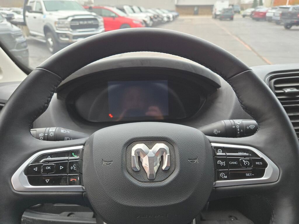 Used 2024 RAM ProMaster 3500 image 27