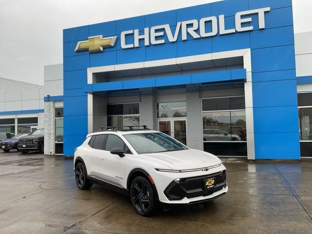 Used 2025 Chevrolet Equinox EV RS w/ LPO, Trailering Package