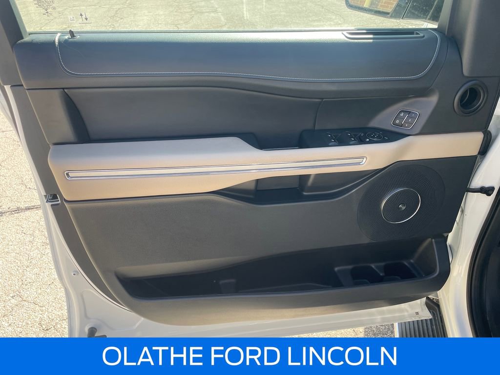 Certified 2022 Ford Expedition Limited AWD/4WD image 13