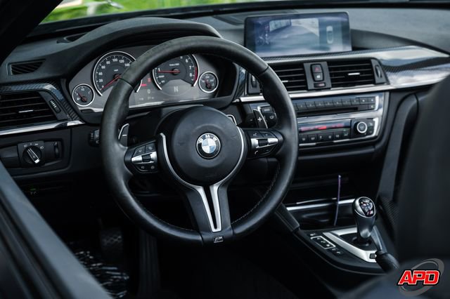 Used 2015 BMW M4 Convertible image 7