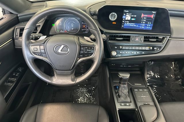 Used 2022 Lexus ES 300h w/ Accessory Package 2 FWD image 16