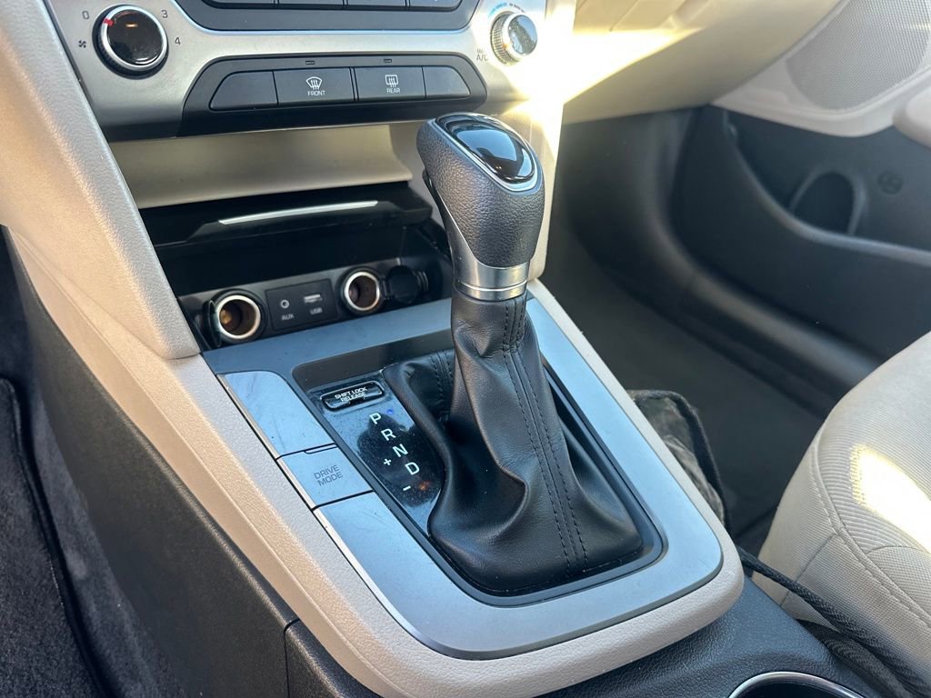 Used 2018 Hyundai Elantra SEL image 34
