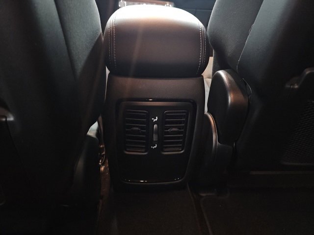 Used 2022 Dodge Durango SXT w/ Blacktop Package image 33