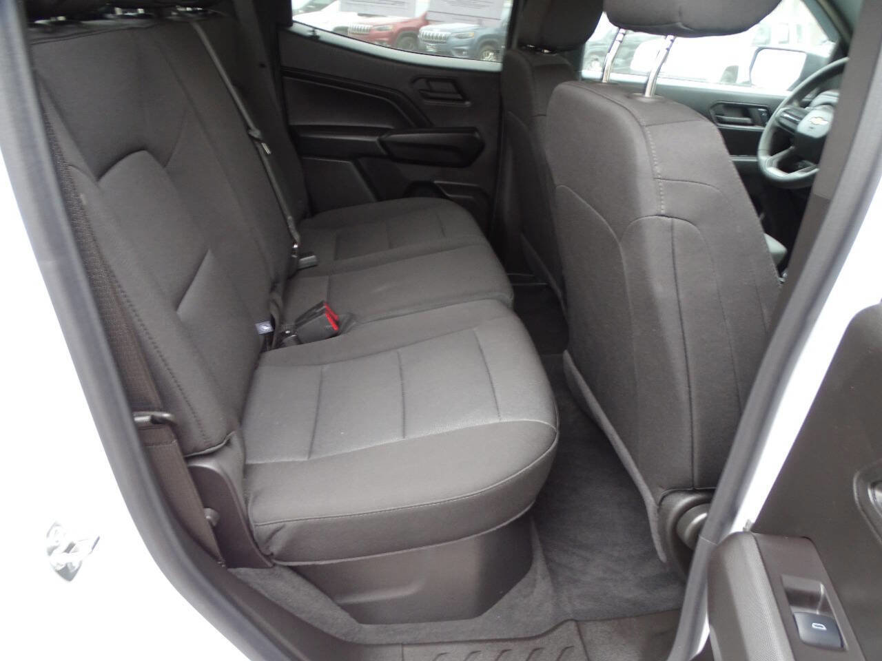 Used 2024 Chevrolet Colorado W/T w/ WT Convenience Package II image 32