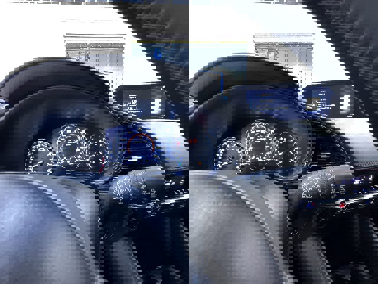 Used 2024 MAZDA MAZDA3 s image 19