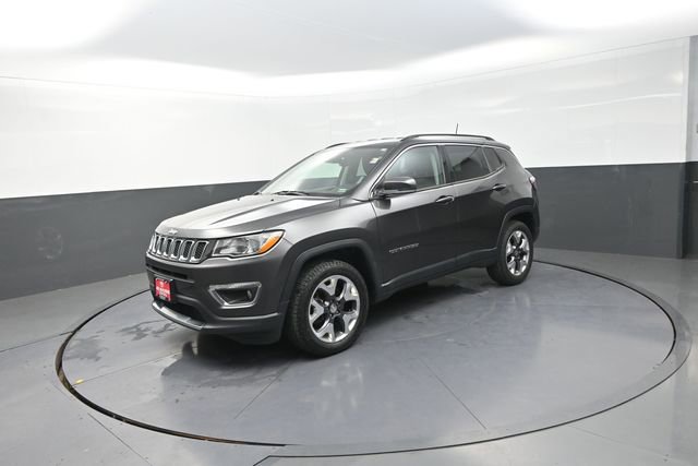 Used 2021 Jeep Compass Limited image 34
