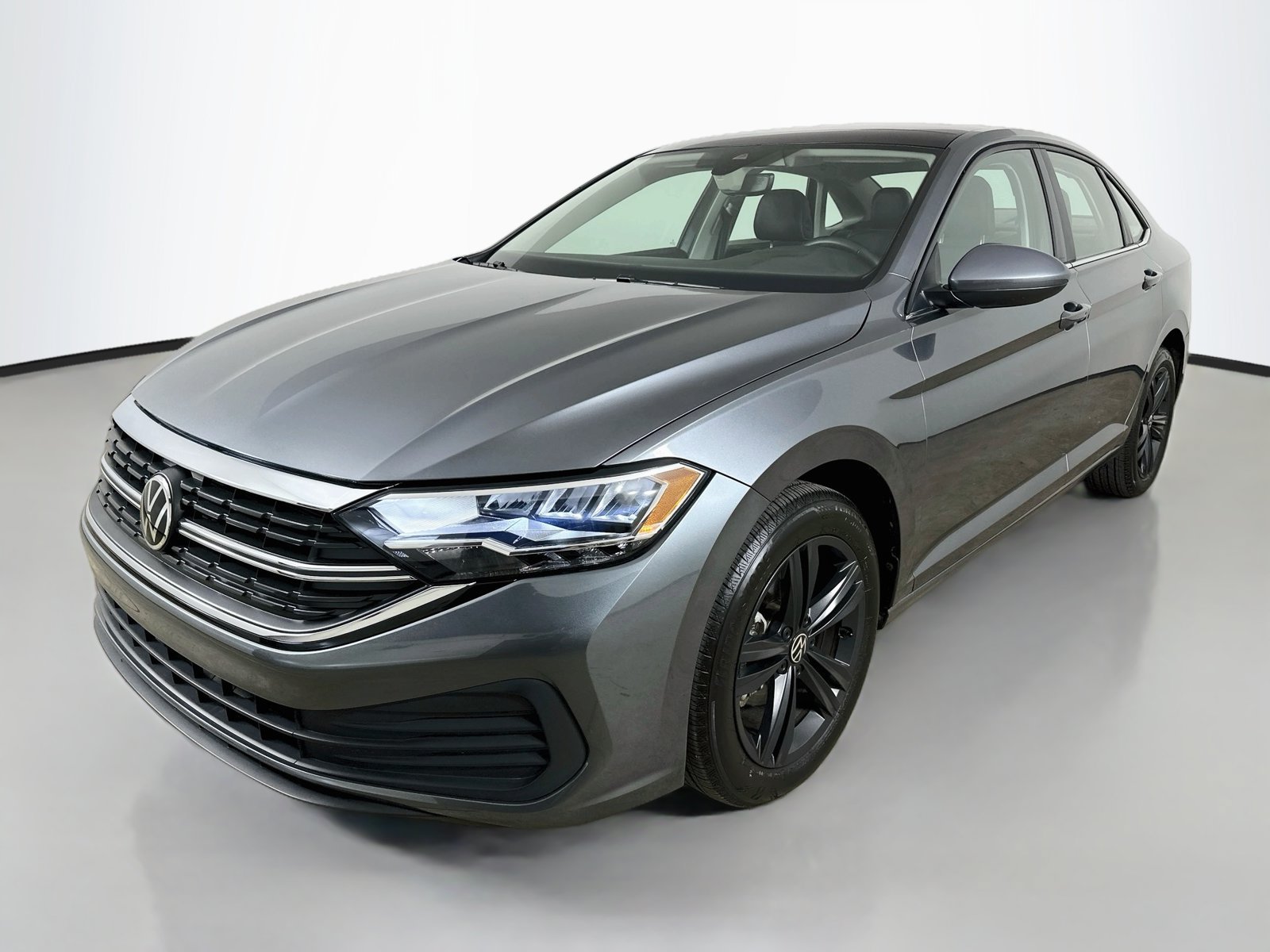 Used 2023 Volkswagen Jetta SE w/ Panoramic Sunroof Package