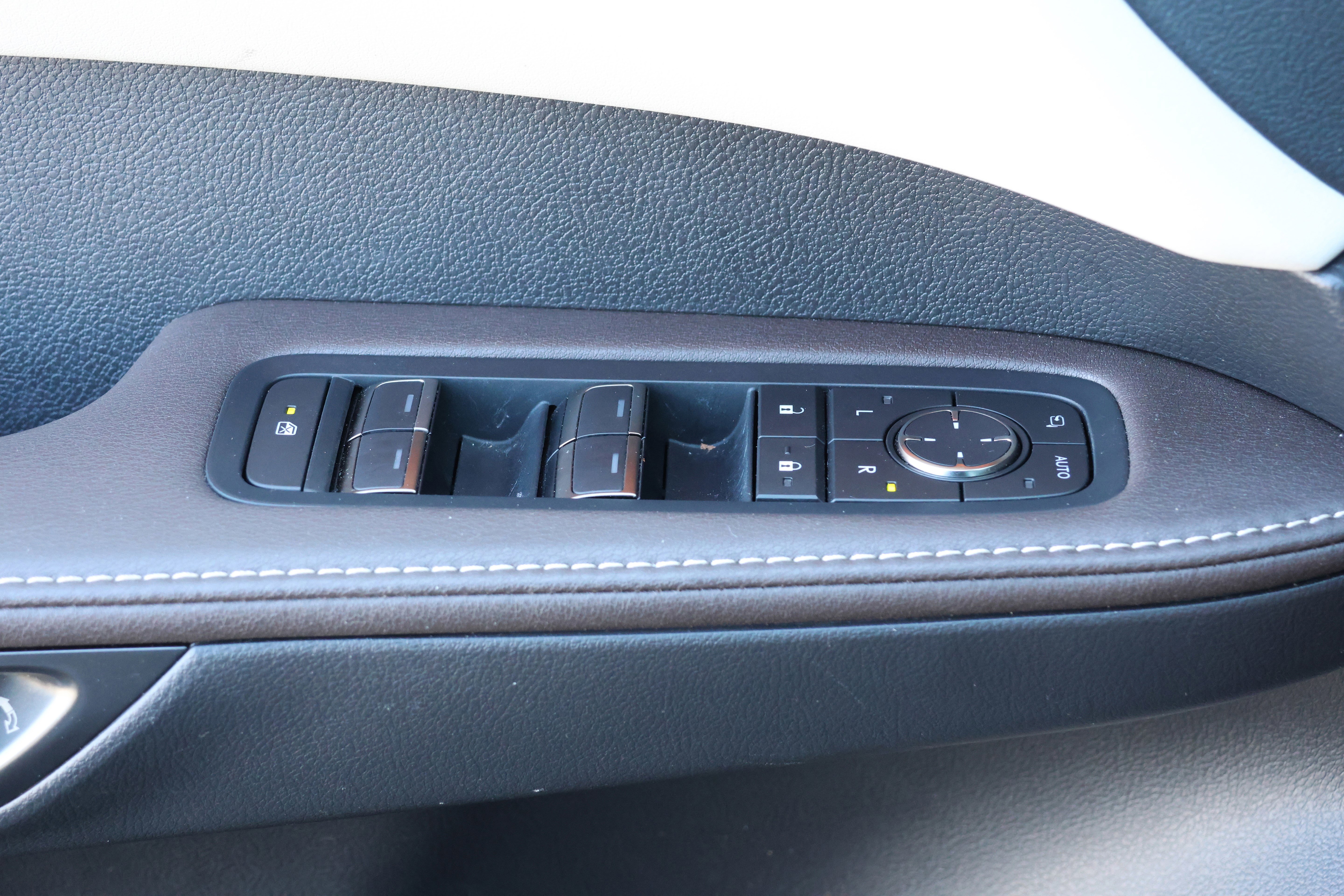 Certified 2025 Lexus RX 350 Premium Plus image 13