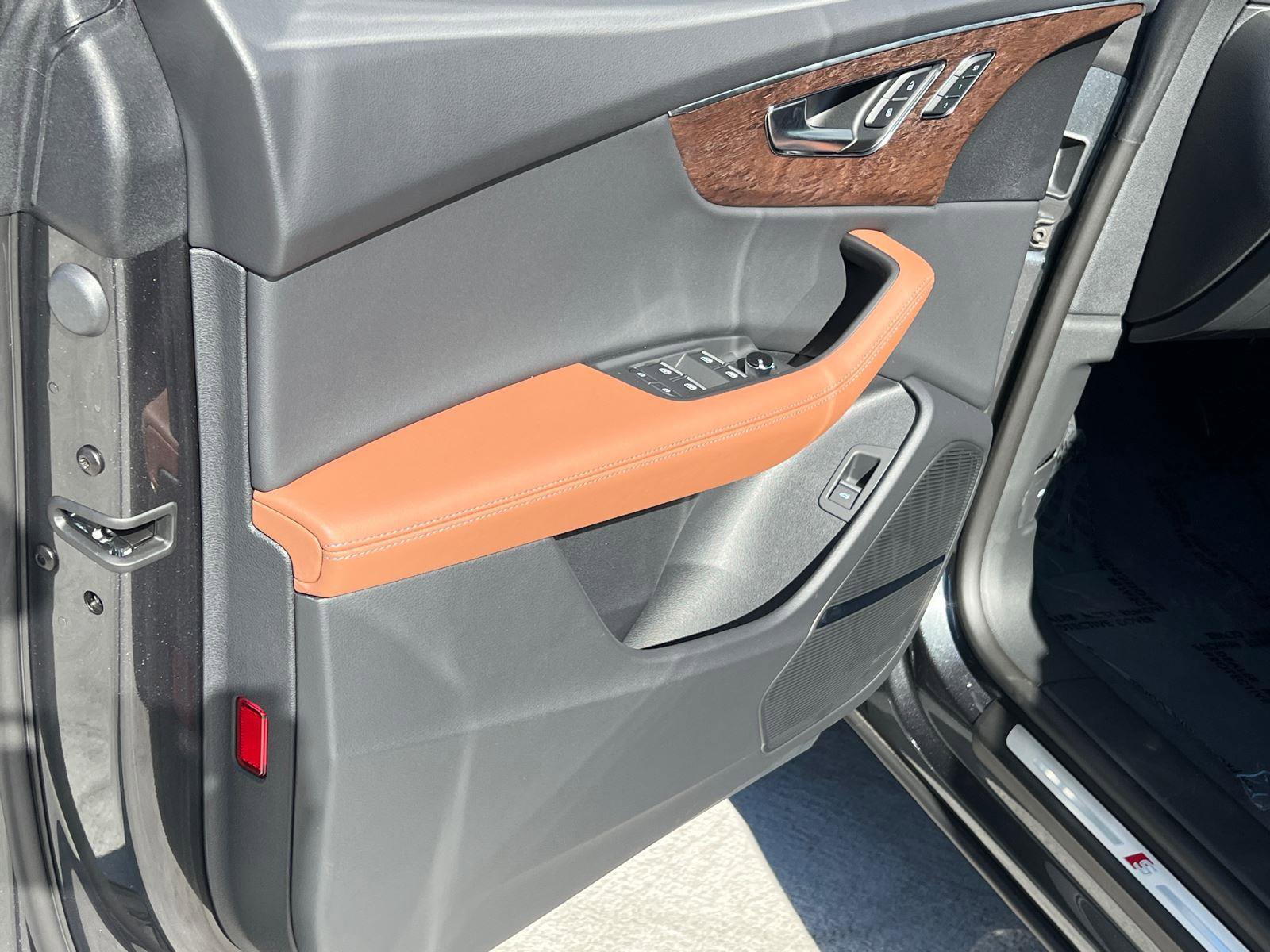 New 2026 Audi Q8 Premium Plus image 10