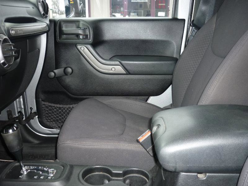 Used 2013 Jeep Wrangler Sport image 8