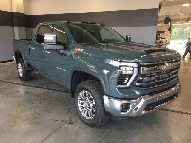 New 2026 Chevrolet Silverado 2500 LTZ w/ LTZ Premium Package image 2